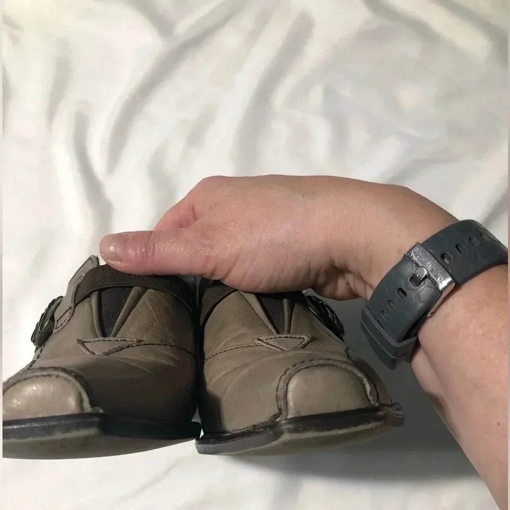 Hispanitas Leather Heels Worn Look Tan Brown Buckle size 37 (US 6-6.5) - Picture 4 of 14
